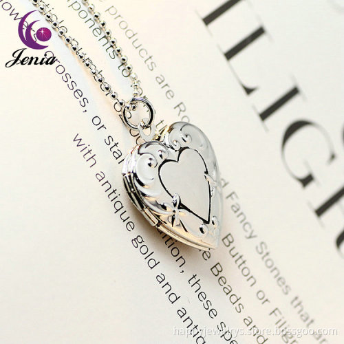 Jenia Women Jewelry Fashion Design Latest Style Chain Locket Pendant